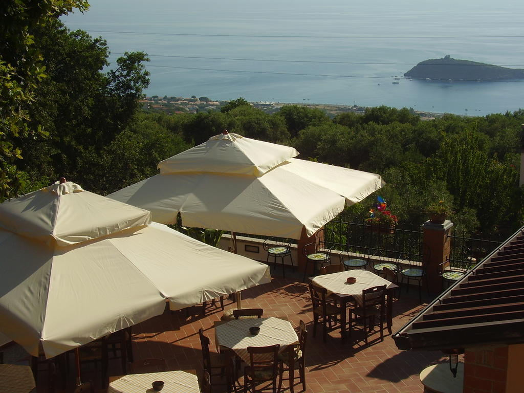 Agritursmo Montesalerno Villa Diamante Exterior foto