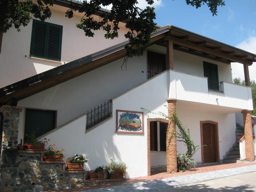 Agritursmo Montesalerno Villa Diamante Exterior foto
